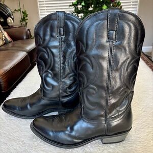 Laredo Black Leather Western Cowboys boots Size 12 EW